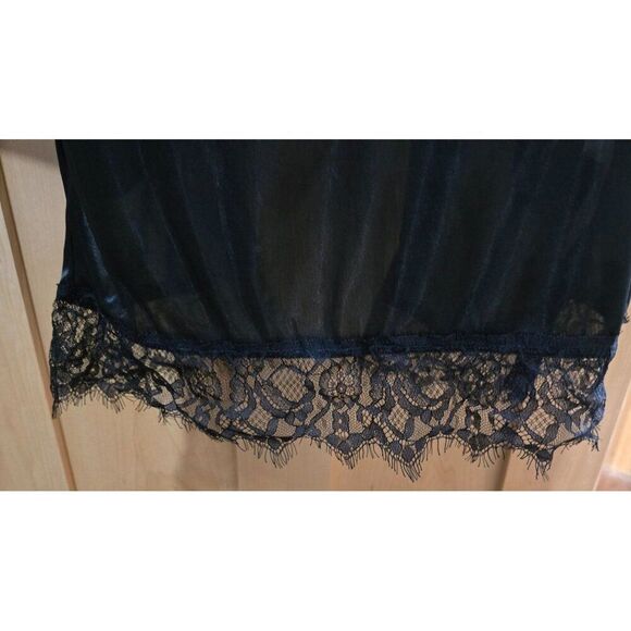 Black Lace Trimmed Kimono-Style Robe Sheer Details whimsygoth glam intimate goth - Picture 6 of 7